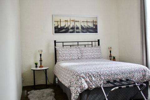 The Apartment - Moyston - Accommodation Batemans Bay 1