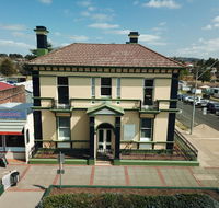The Bank Guesthouse Glen Innes - Accommodation Batemans Bay