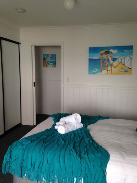 KINGFISHER COTTAGE Beachfront At The Binalong Bay - Accommodation Batemans Bay 25