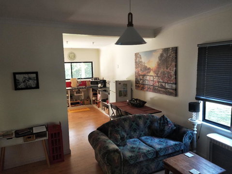 Wanderlust Cottage - Accommodation Batemans Bay 6