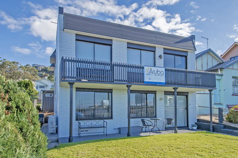Aruba Apartments - Accommodation Batemans Bay 1