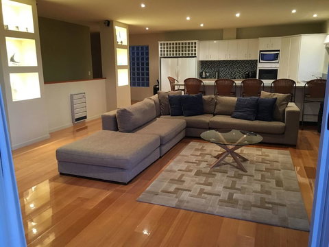 Villa 2 Bay Of Fires - Accommodation Batemans Bay 1