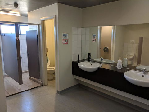 Swansea Backpacker Lodge - Accommodation Batemans Bay 33