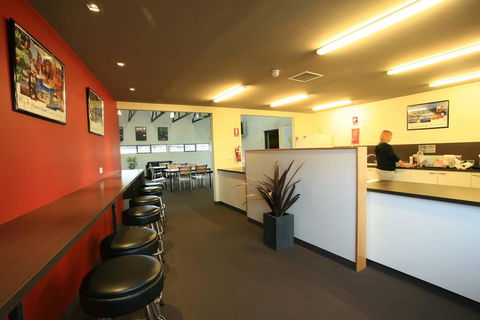 Swansea Backpacker Lodge - Accommodation Batemans Bay 10