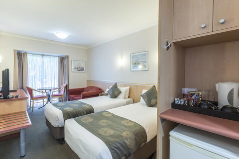 The Waverley International Hotel - Accommodation Batemans Bay 8