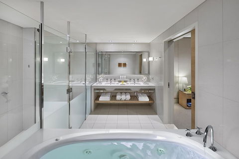 Crown Promenade Melbourne - Accommodation Batemans Bay 28