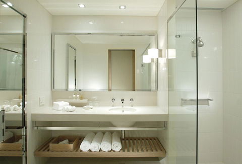 Crown Promenade Melbourne - Accommodation Batemans Bay 6