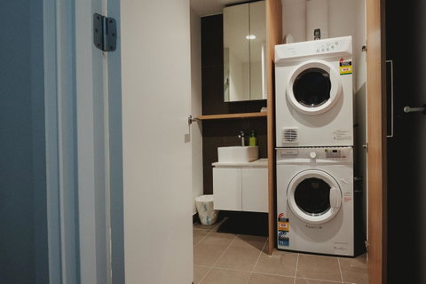 Mono Apartments On La Trobe Street - Accommodation Batemans Bay 5