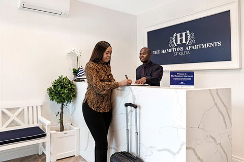 The Hamptons Apartments - St Kilda - Accommodation Batemans Bay 1