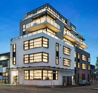 The Hamptons Apartments - St Kilda - Accommodation Batemans Bay