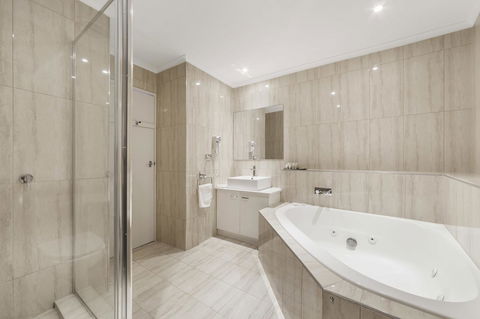 Ciloms Airport Lodge - Accommodation Batemans Bay 9