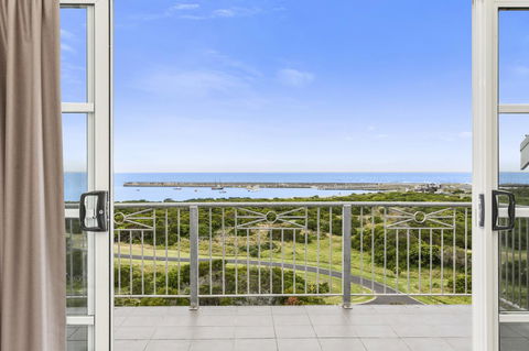 Deep Blue Hotel & Hot Springs - Accommodation Batemans Bay 23