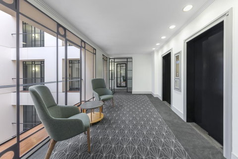 The Savoy Hotel On Little Collins Melbourne - Accommodation Batemans Bay 10