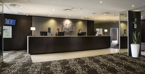 Holiday Inn Melbourne Airport, An IHG Hotel - Accommodation Batemans Bay 4