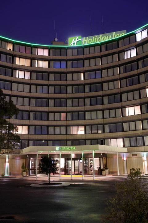 Holiday Inn Melbourne Airport, An IHG Hotel - Accommodation Batemans Bay 12