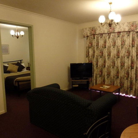 Bright Chalet - Accommodation Batemans Bay 10
