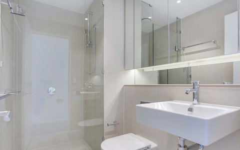 Pride Docklands Waterfront Apartment City View - Accommodation Batemans Bay 16