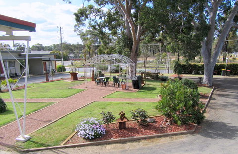 The Highlander Motel - 24HR Check In - Accommodation Batemans Bay 6