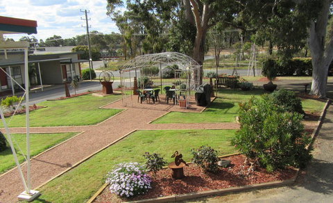 The Highlander Motel - 24HR Check In - Accommodation Batemans Bay 5