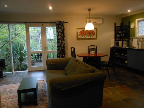 Merrimeet Cottages - Accommodation Batemans Bay 12