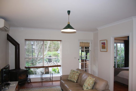Merrimeet Cottages - Accommodation Batemans Bay 40