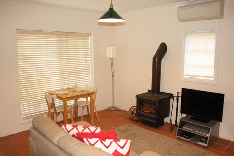 Merrimeet Cottages - Accommodation Batemans Bay 24