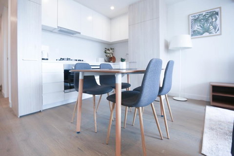 Box Hill 2 Bedroom Apt (La Maison) 02 - Accommodation Batemans Bay 1