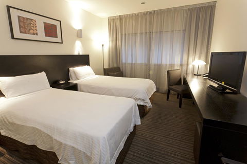Causeway 353 Hotel - Accommodation Batemans Bay 6
