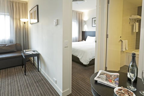 Causeway 353 Hotel - Accommodation Batemans Bay 33