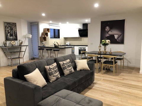 Apartments In Phillip Island Towers - Block C - Accommodation Batemans Bay 0