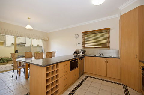 Sea Shells On Banyan Apartment - Accommodation Batemans Bay 10