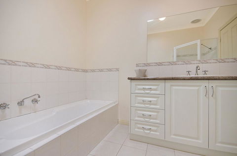 Sea Shells On Banyan Apartment - Accommodation Batemans Bay 12