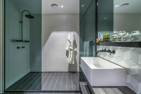 Peppers Docklands - Accommodation Batemans Bay 20