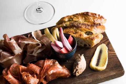 Peppers Docklands - Accommodation Batemans Bay 9