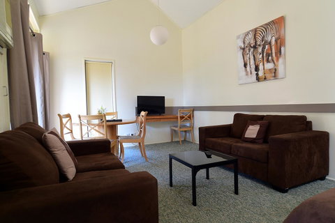 Executive Hideaway - Accommodation Batemans Bay 22