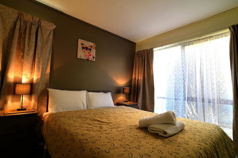 Executive Hideaway - Accommodation Batemans Bay 11