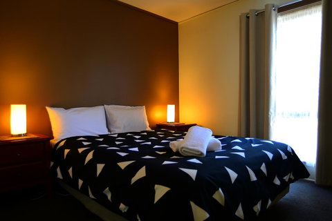 Executive Hideaway - Accommodation Batemans Bay 3