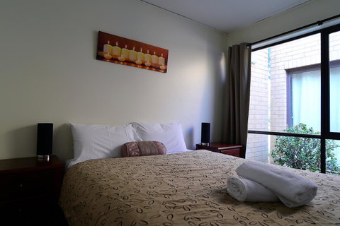 Executive Hideaway - Accommodation Batemans Bay 13