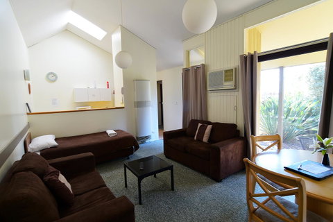 Executive Hideaway - Accommodation Batemans Bay 23