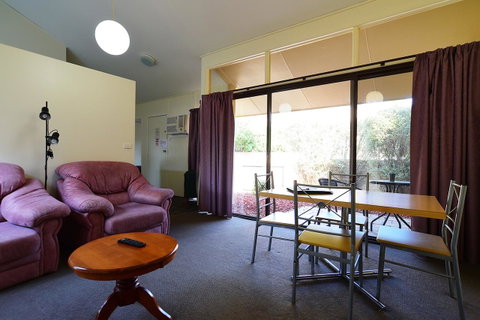 Executive Hideaway - Accommodation Batemans Bay 32