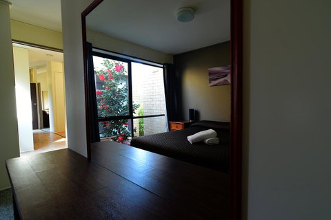 Executive Hideaway - Accommodation Batemans Bay 19
