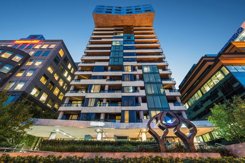 Mantra St Kilda Road - Accommodation Batemans Bay 0