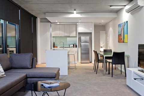 Mantra St Kilda Road - Accommodation Batemans Bay 13