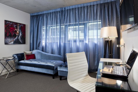 Mantra St Kilda Road - Accommodation Batemans Bay 6