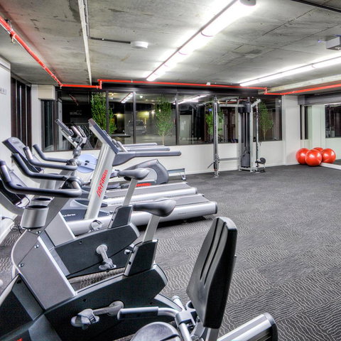 Mantra St Kilda Road - Accommodation Batemans Bay 4