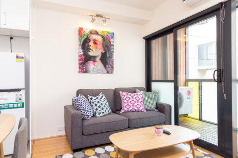 Canvas Suites On Russell Place - Accommodation Batemans Bay 17