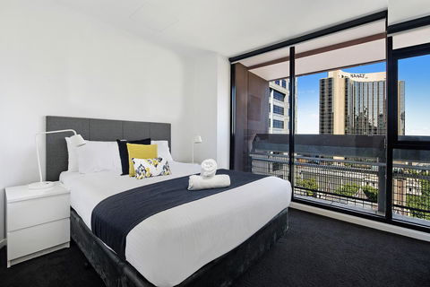ULTIQA Little Collins (located At The Hero Apartment Building) - Accommodation Batemans Bay 1
