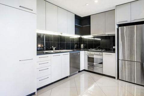 ULTIQA Little Collins (located At The Hero Apartment Building) - Accommodation Batemans Bay 3