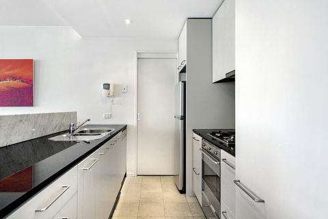 ULTIQA Little Collins (located At The Hero Apartment Building) - Accommodation Batemans Bay 12