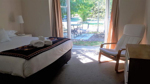 On The Banks - Accommodation Batemans Bay 3